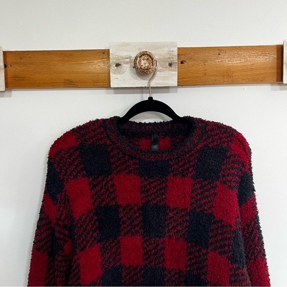Skims Cozy Knit Buffalo Plaid Crewneck Pullover - Picture 6 of 13